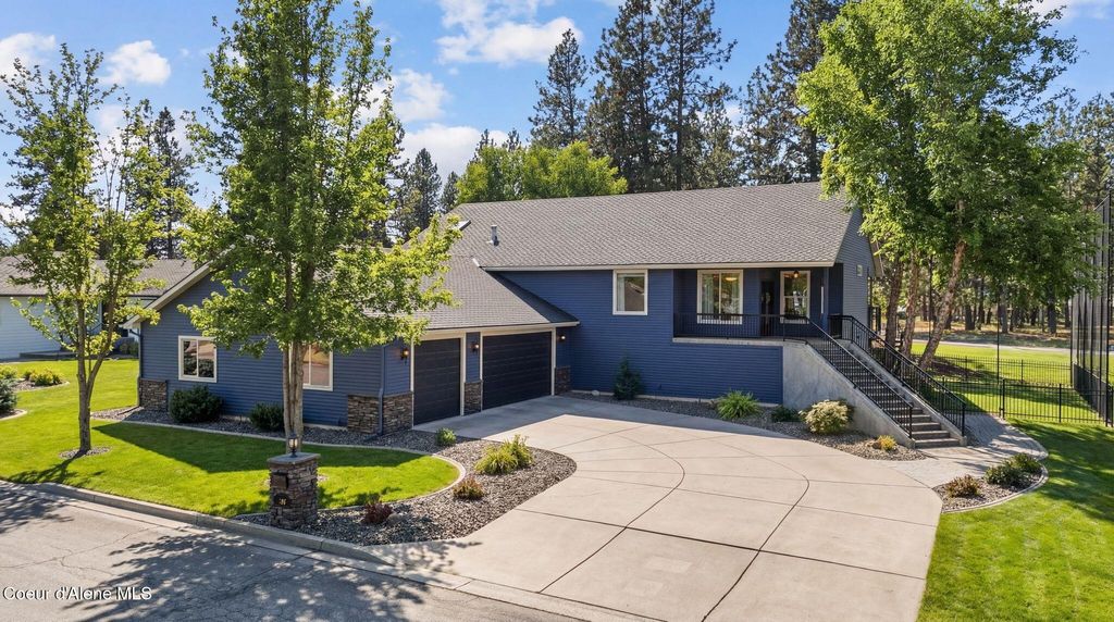 706 N Dundee DR, Post Falls, ID 83854