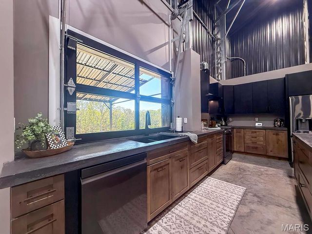 709 Eberhardt, De Soto, MO 63020