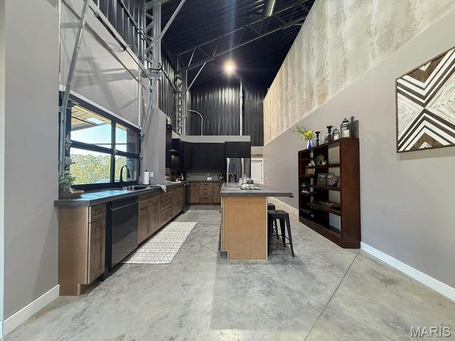 709 Eberhardt, De Soto, MO 63020