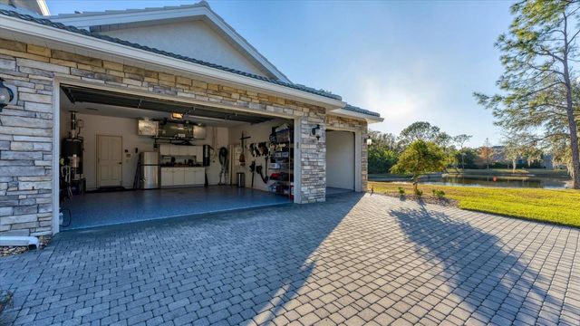 6410 BUTLERS CREST DRIVE, Bradenton, FL 34203