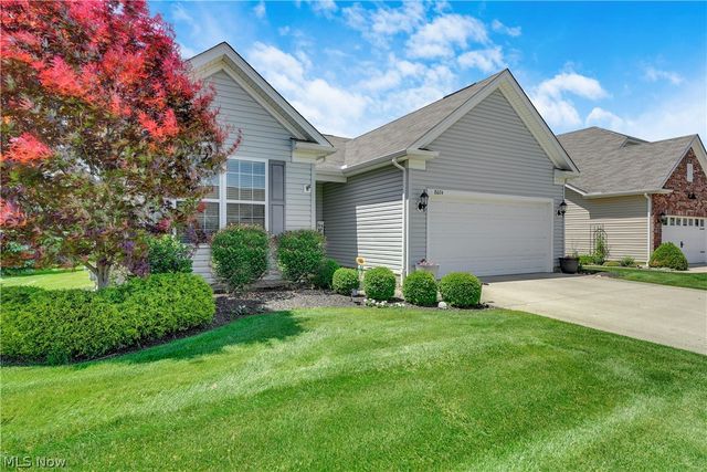 8024 Parkcroft Drive, Mentor, OH 44060
