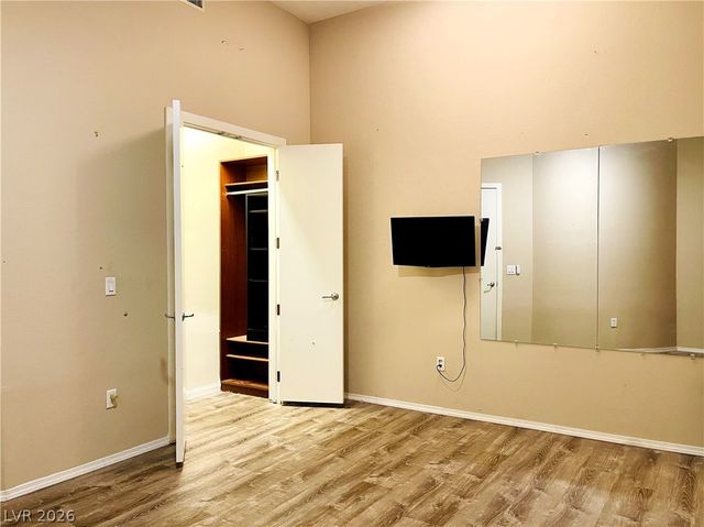 360 East Desert Inn Road 507, Las Vegas, NV 89109