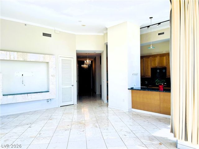 360 East Desert Inn Road 507, Las Vegas, NV 89109