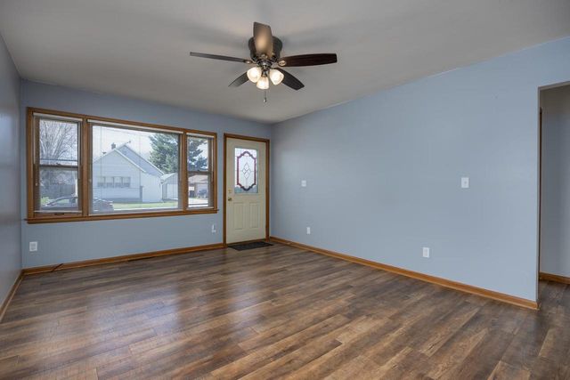 420 N Walnut Street, Janesville, WI 53548