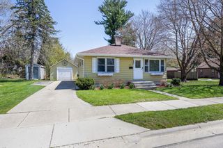 420 N Walnut Street, Janesville, WI 53548