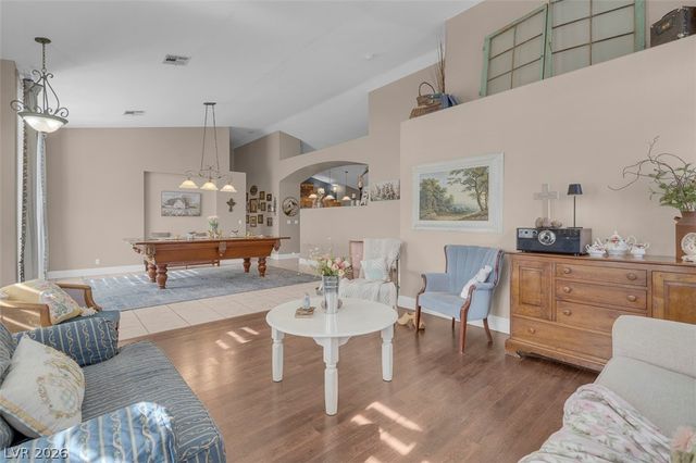 6258 Golden Rain Street, North Las Vegas, NV 89031