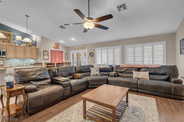 6258 Golden Rain Street, North Las Vegas, NV 89031