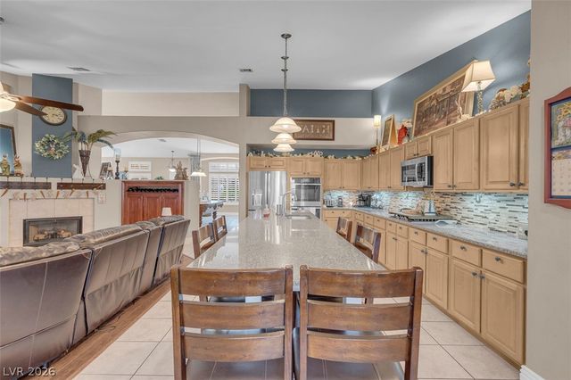 6258 Golden Rain Street, North Las Vegas, NV 89031