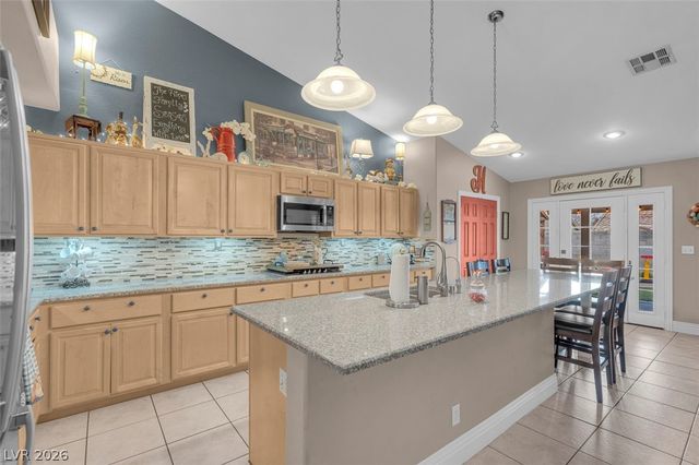 6258 Golden Rain Street, North Las Vegas, NV 89031