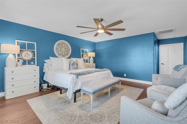 6258 Golden Rain Street, North Las Vegas, NV 89031