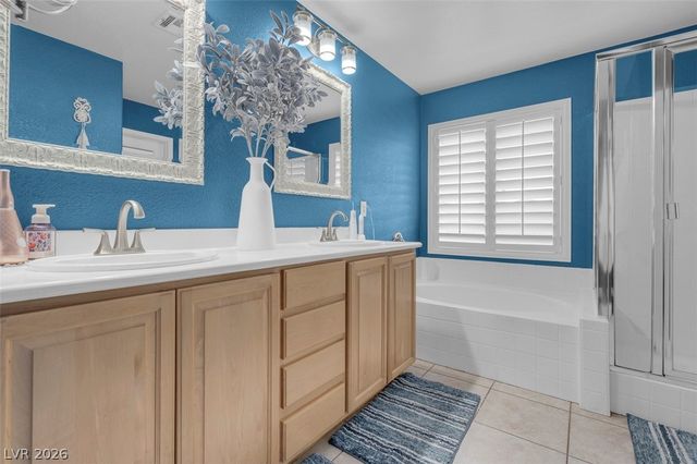 6258 Golden Rain Street, North Las Vegas, NV 89031