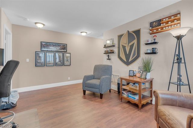 6258 Golden Rain Street, North Las Vegas, NV 89031