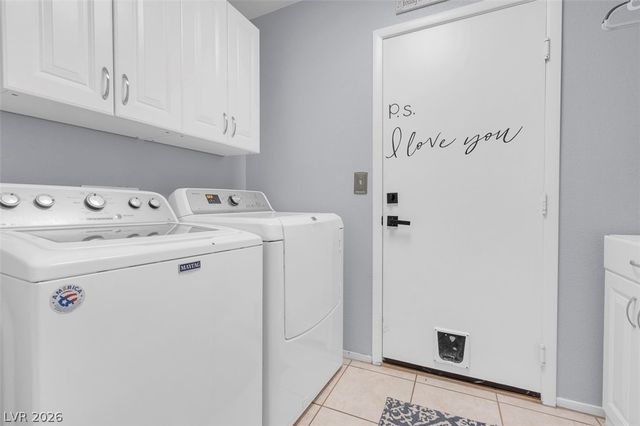 6258 Golden Rain Street, North Las Vegas, NV 89031