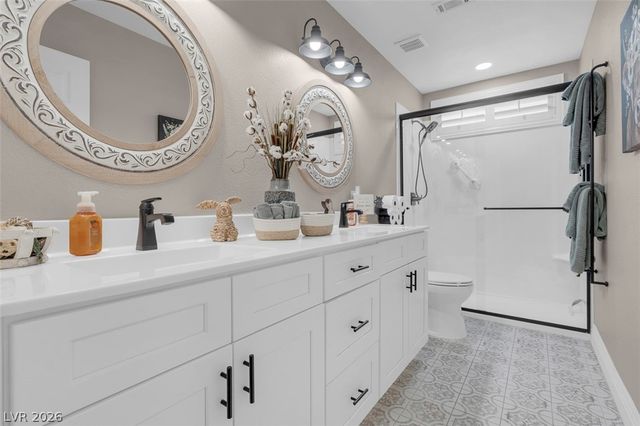 6258 Golden Rain Street, North Las Vegas, NV 89031