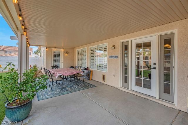 6258 Golden Rain Street, North Las Vegas, NV 89031