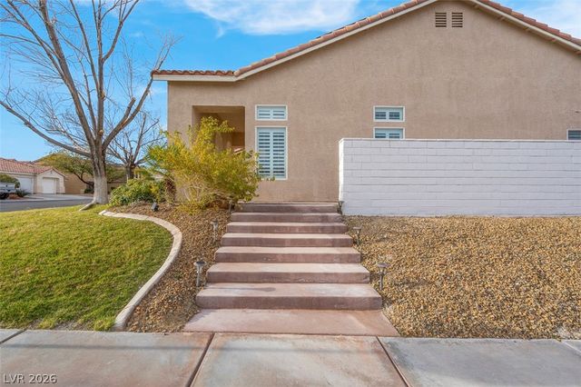 6258 Golden Rain Street, North Las Vegas, NV 89031