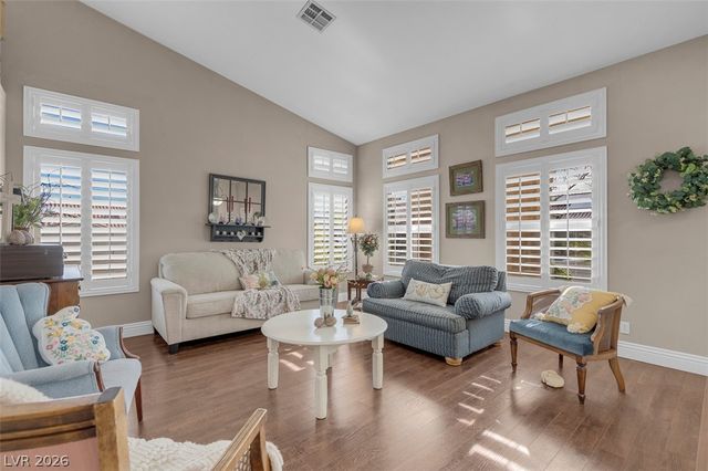 6258 Golden Rain Street, North Las Vegas, NV 89031