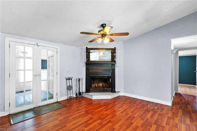 137 Robert Walker RD, Moyock, NC 27958