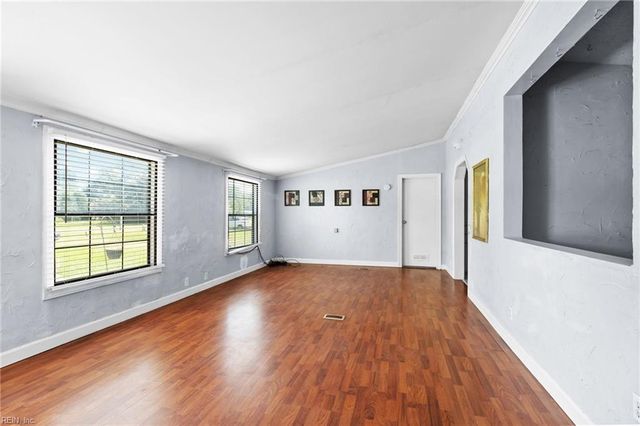 137 Robert Walker RD, Moyock, NC 27958