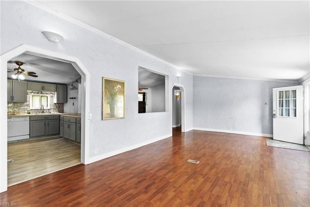 137 Robert Walker RD, Moyock, NC 27958