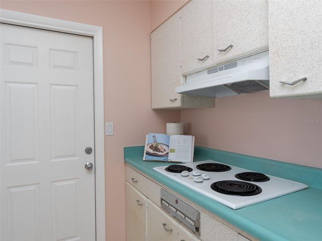 2622 BIGELOW DRIVE, Sarasota, FL 34239