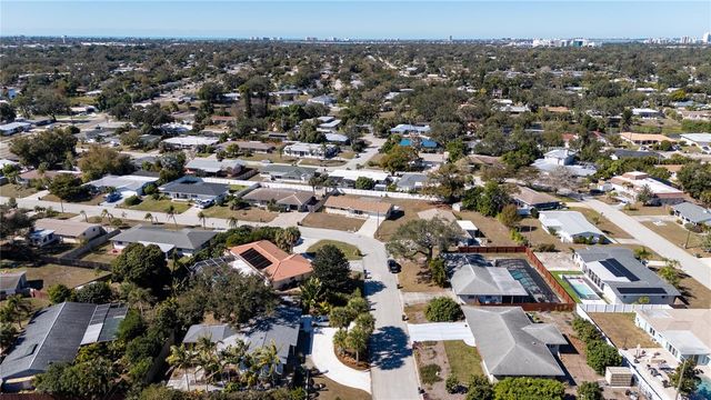 2622 BIGELOW DRIVE, Sarasota, FL 34239