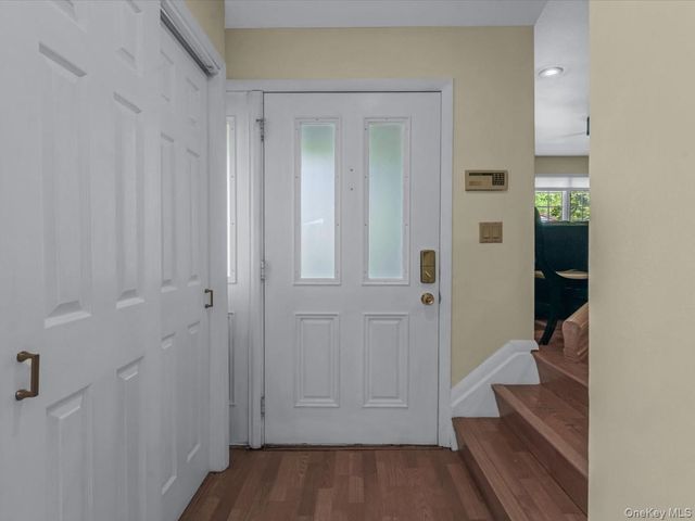 69 Roger Drive, Port Washington, NY 11050