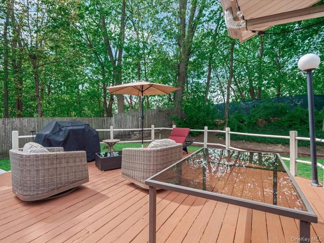69 Roger Drive, Port Washington, NY 11050