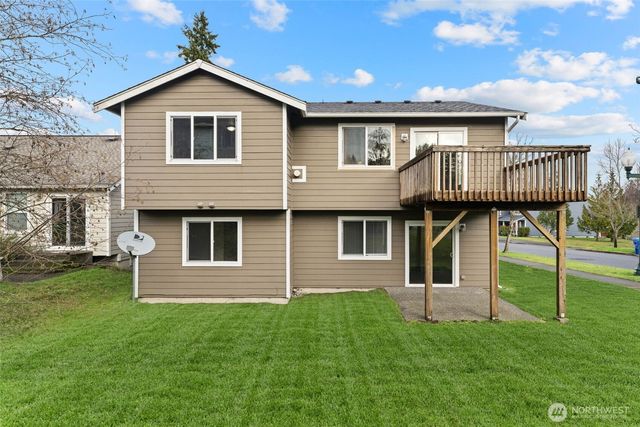 2205 Cooper Crest Place NW, Olympia, WA 98502