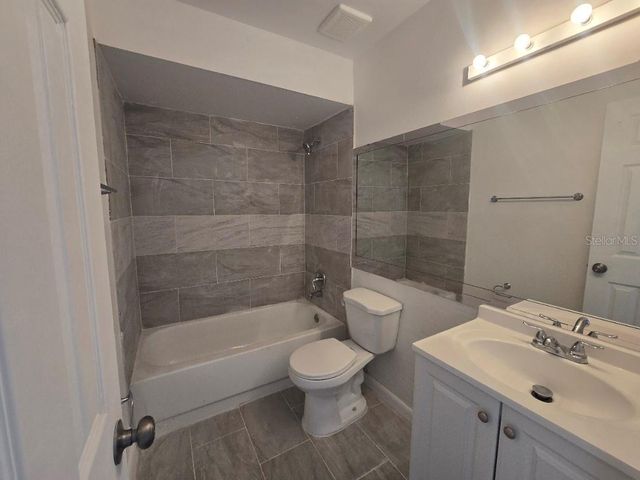 5232 VIA HACIENDA CIRCLE A217, Orlando, FL 32839