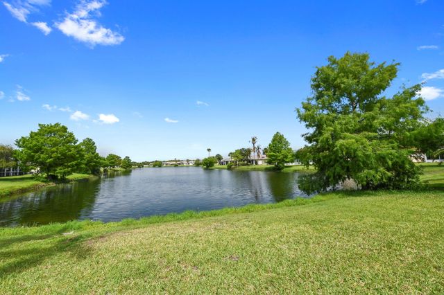 739 SW Rocky Bayou Terrace, Port St. Lucie, Port St Lucie, FL 34986