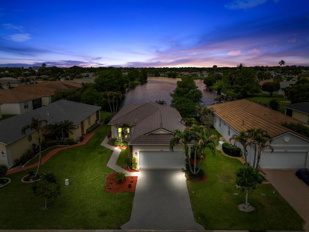 739 SW Rocky Bayou Terrace, Port St. Lucie, Port St Lucie, FL 34986