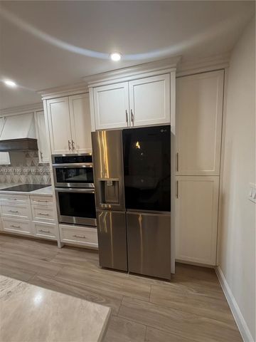 16022 Kilmarnock Drive 16022, Miami Lakes, FL 33014