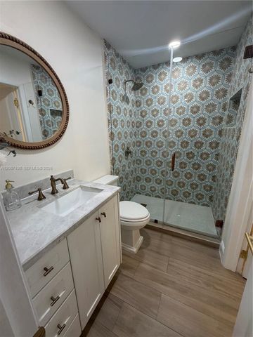 16022 Kilmarnock Drive 16022, Miami Lakes, FL 33014