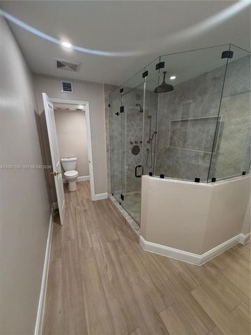 16022 Kilmarnock Drive 16022, Miami Lakes, FL 33014