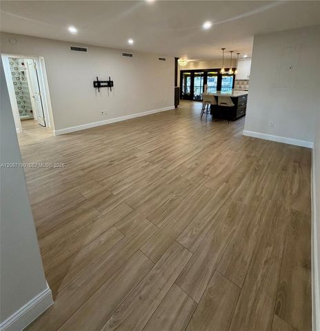 16022 Kilmarnock Drive 16022, Miami Lakes, FL 33014