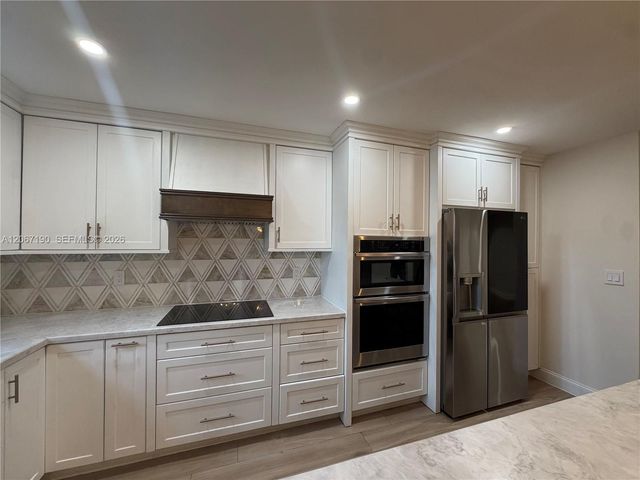 16022 Kilmarnock Drive 16022, Miami Lakes, FL 33014