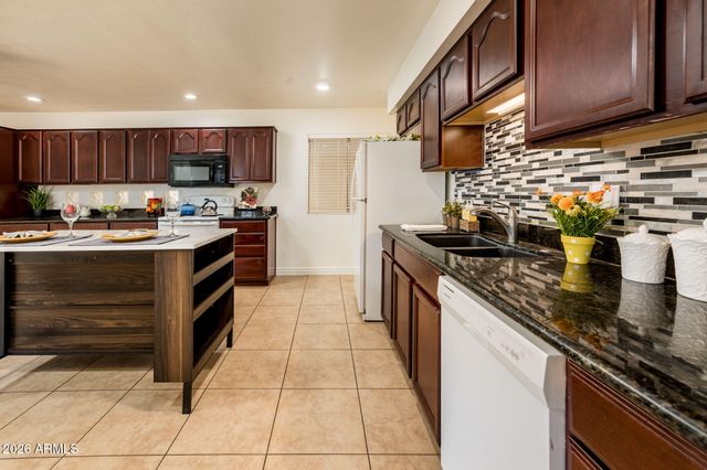 8407 E Crestwood Way, Scottsdale, AZ 85250