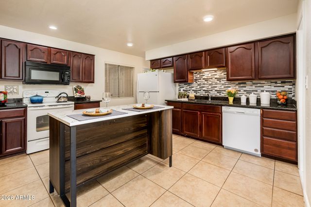 8407 E Crestwood Way, Scottsdale, AZ 85250