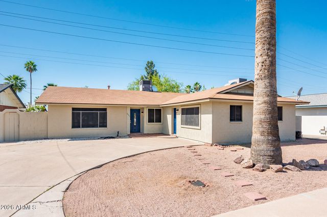 8407 E Crestwood Way, Scottsdale, AZ 85250