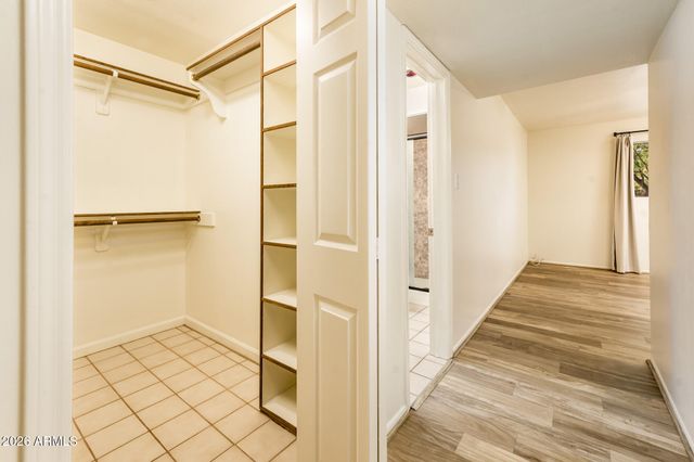 8407 E Crestwood Way, Scottsdale, AZ 85250