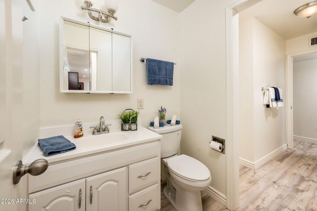 8407 E Crestwood Way, Scottsdale, AZ 85250