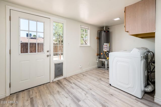 8407 E Crestwood Way, Scottsdale, AZ 85250