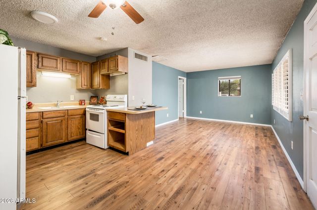 8407 E Crestwood Way, Scottsdale, AZ 85250