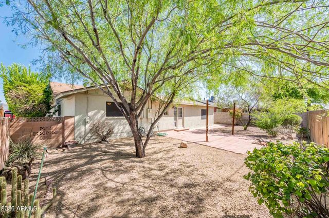 8407 E Crestwood Way, Scottsdale, AZ 85250