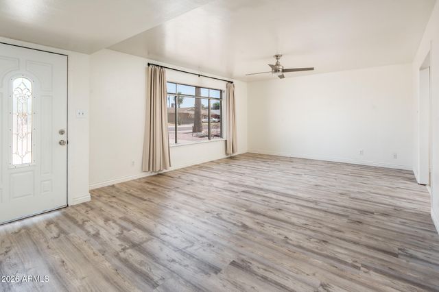 8407 E Crestwood Way, Scottsdale, AZ 85250