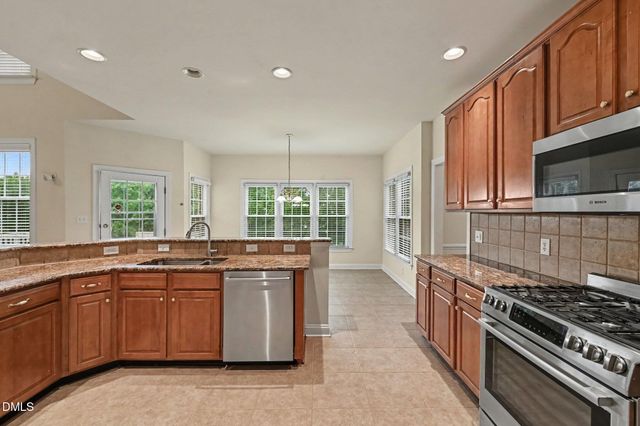 10209 Swanhaven Court, Raleigh, NC 27617