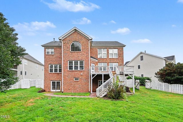 10209 Swanhaven Court, Raleigh, NC 27617