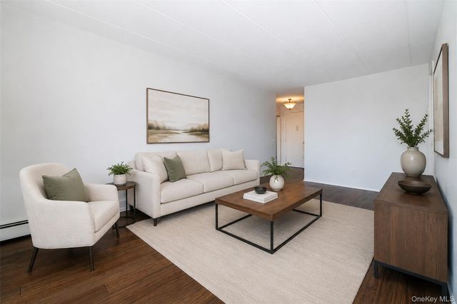 666 Pelham Road 7B, New Rochelle, NY 10805