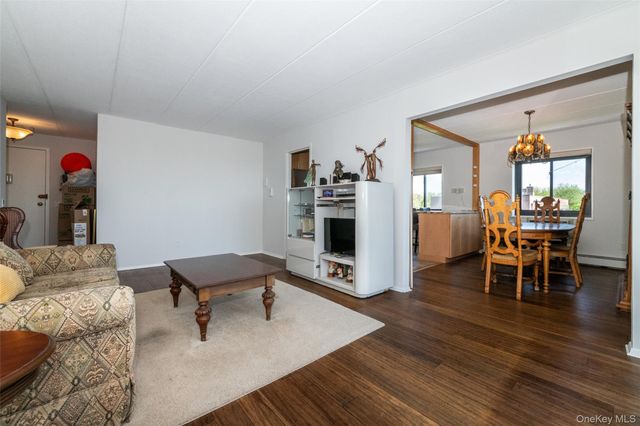 666 Pelham Road 7B, New Rochelle, NY 10805
